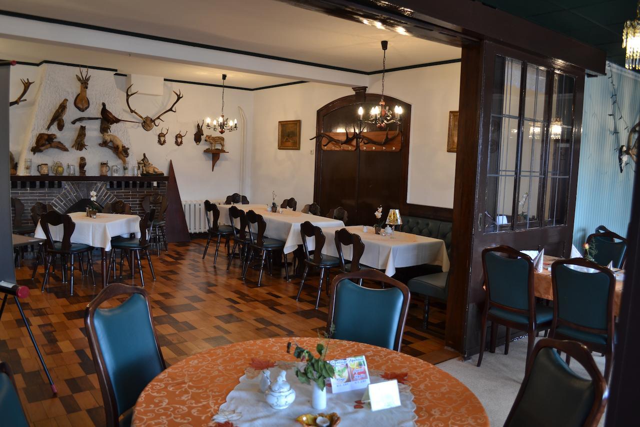 Hotel Weisser Hirsch Schwarzburg Buitenkant foto
