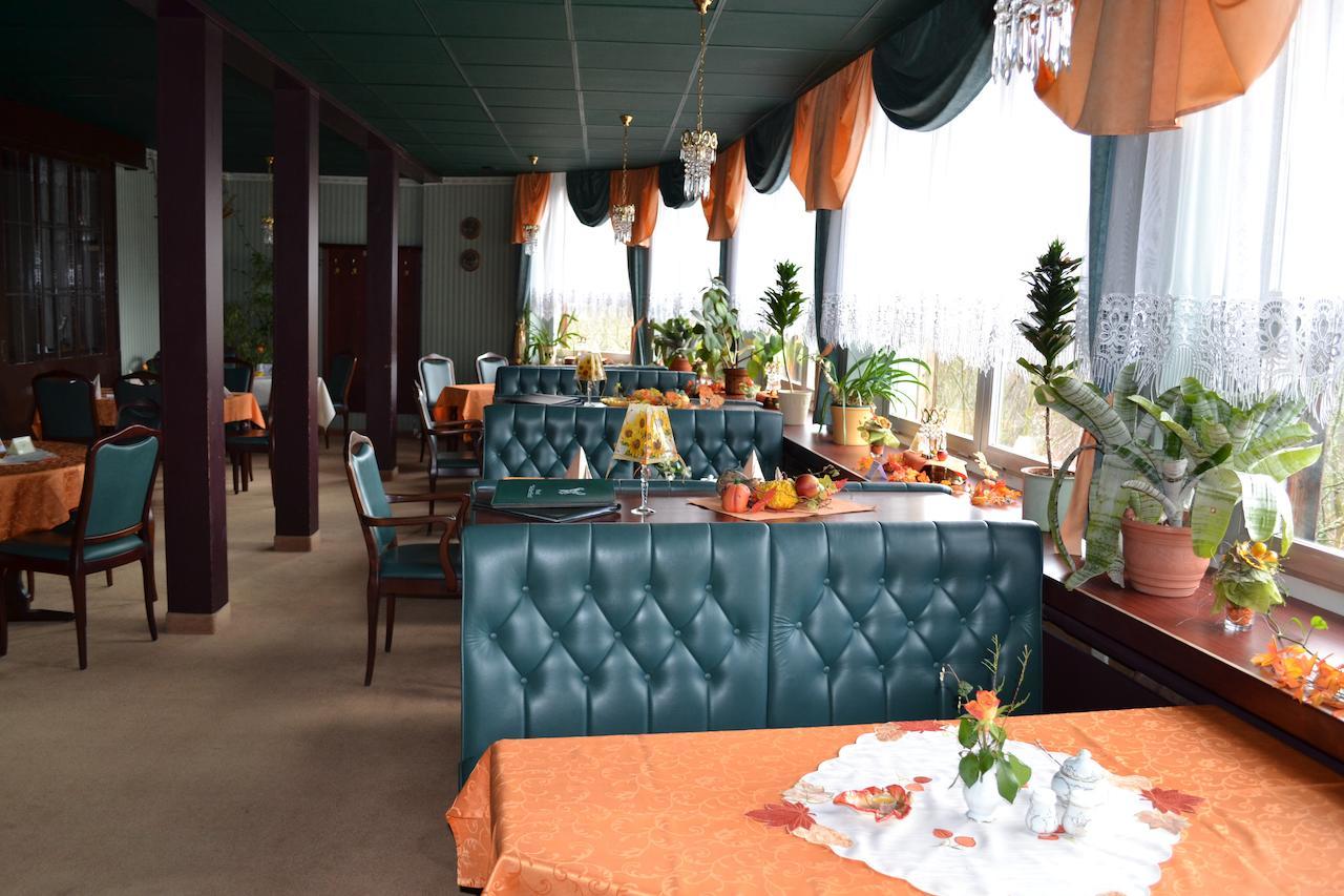 Hotel Weisser Hirsch Schwarzburg Buitenkant foto